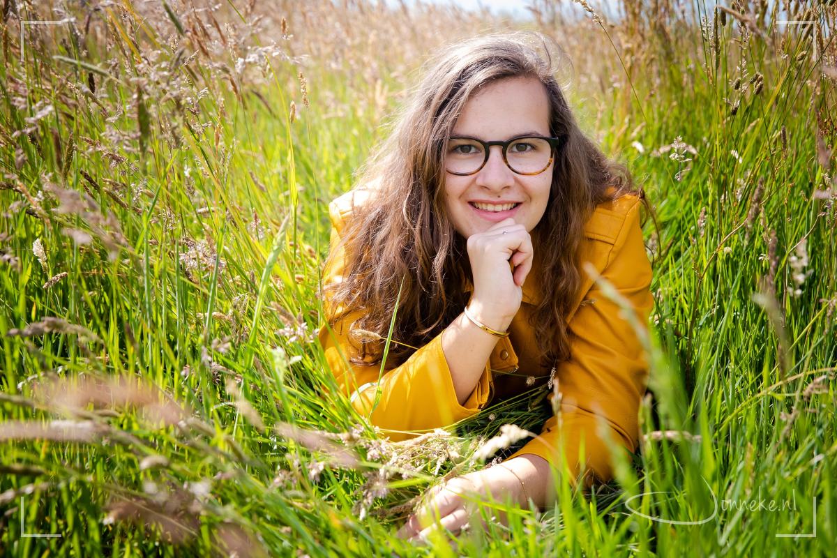 Heerlijk tussen het hoge gras!