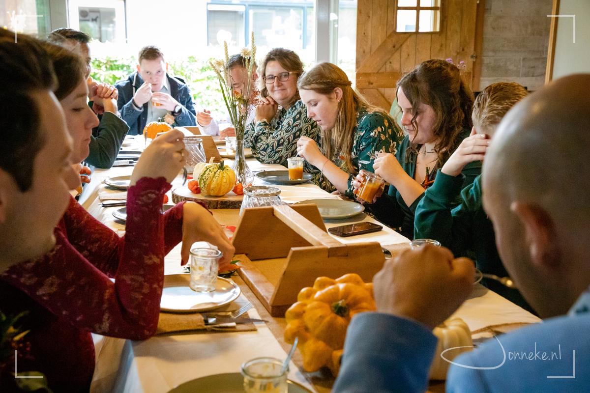 In de Eekhoeve wordt er gesmuld van een heerlijke lunch.