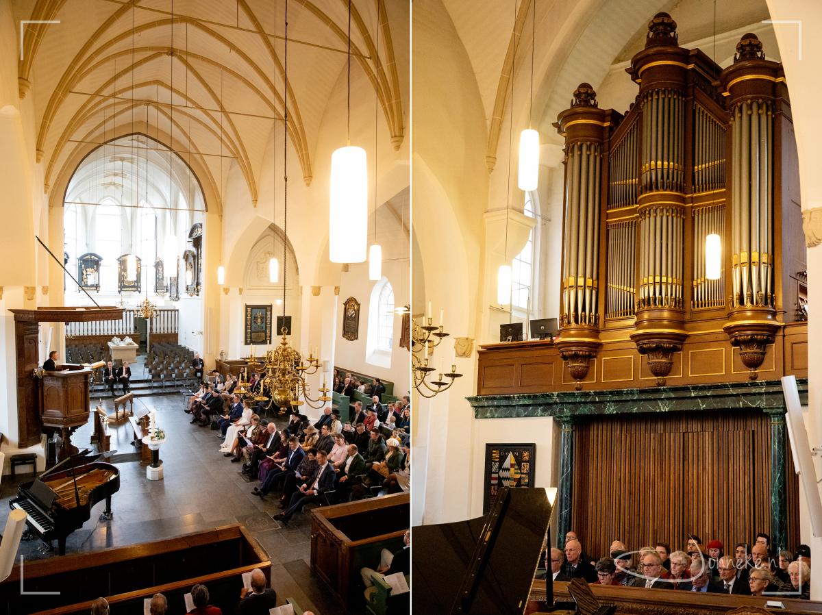 In de Andrieskerk is een moment van rust, zingen, luisteren, bidden...