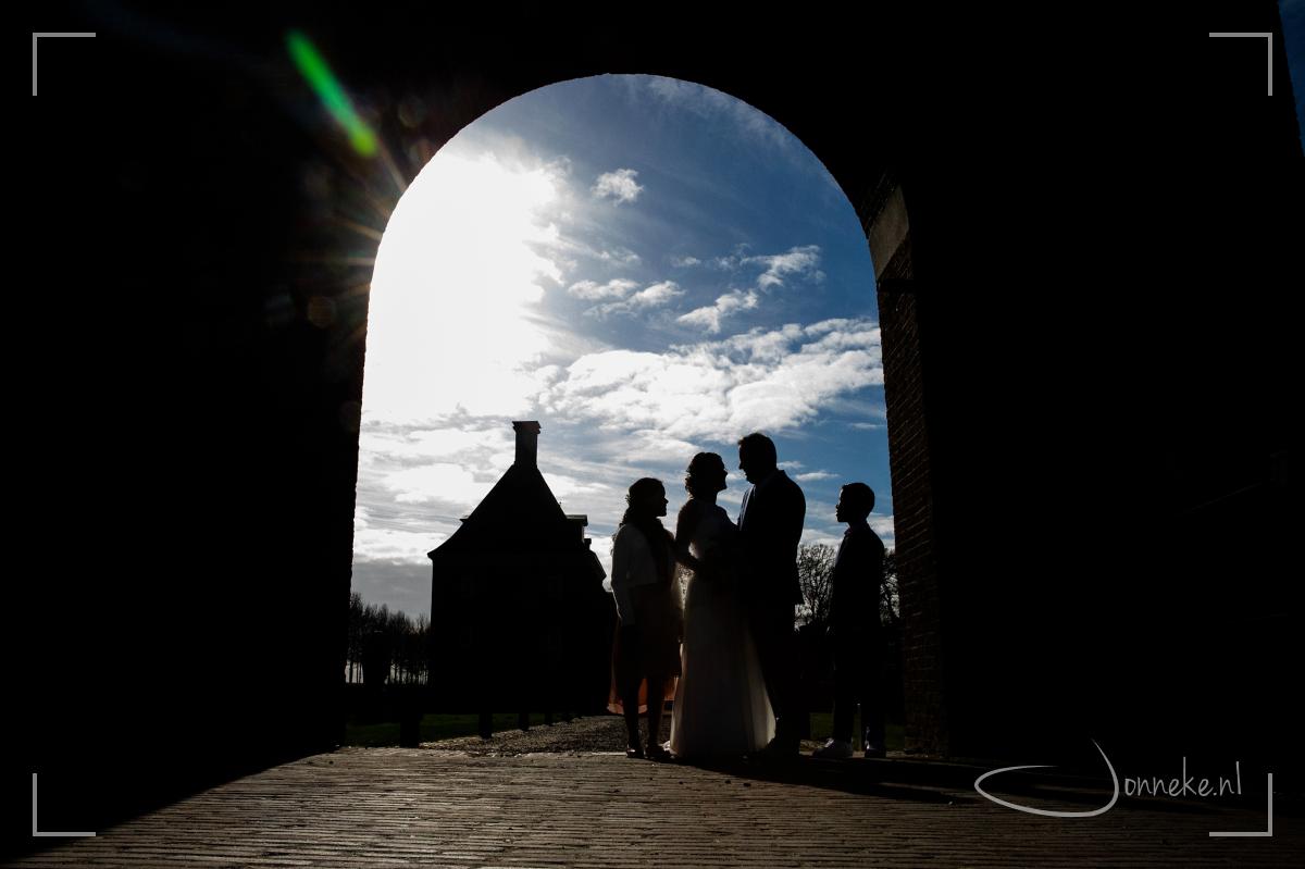 Mooi viertal, nogmaals gefeliciteerd! Heb het goed samen! Dat Gods zegen en zon op jullie mag schijnen.