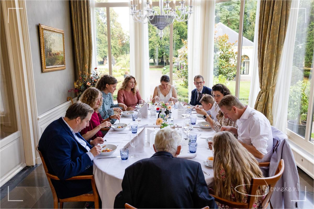 En dan sjiek dineren... de voorgerechten zagen eruit als 'schilderijtjes' - bijna te mooi om op te eten.