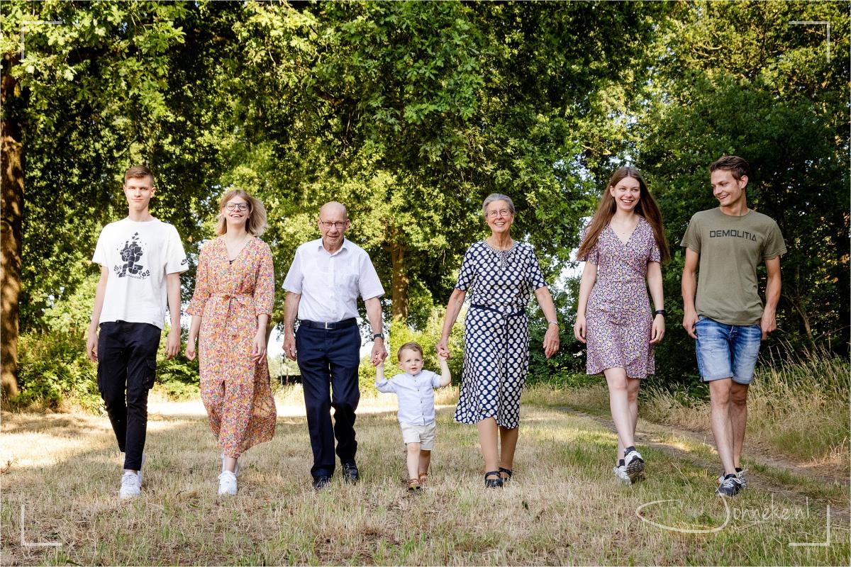 Gezins-en familiegeluk