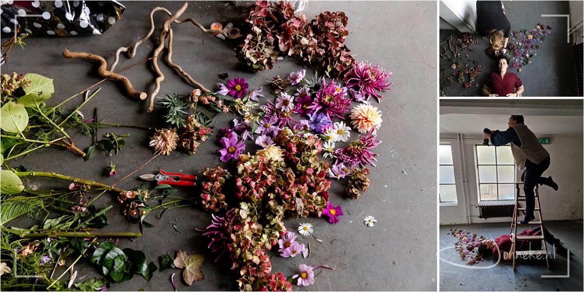 Met de bloemen uit haar eigen tuin heeft Heidi een 'wolk van ideeen' gemaakt.