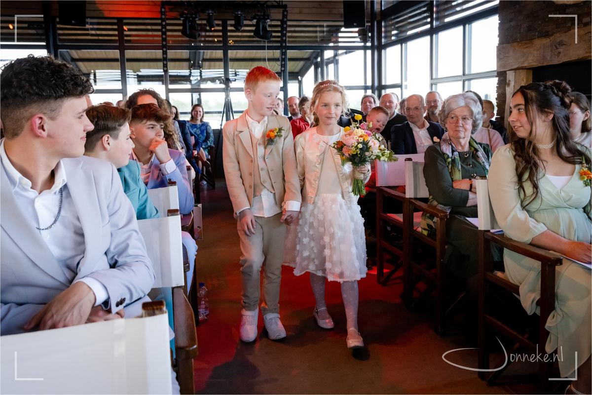 Ah, kijk die leukies: ze vonden het zo spannend!