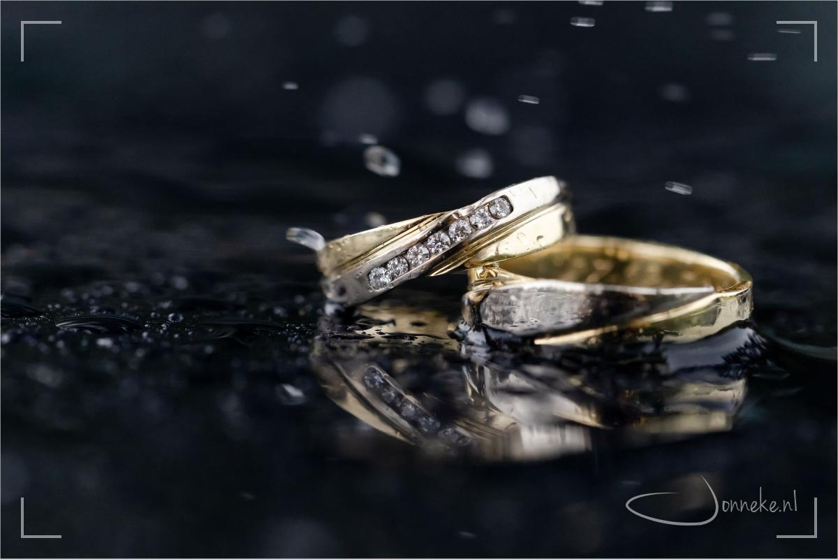 ... als het regent, kun je weer eens wat andere ringenfoto's maken ;-)