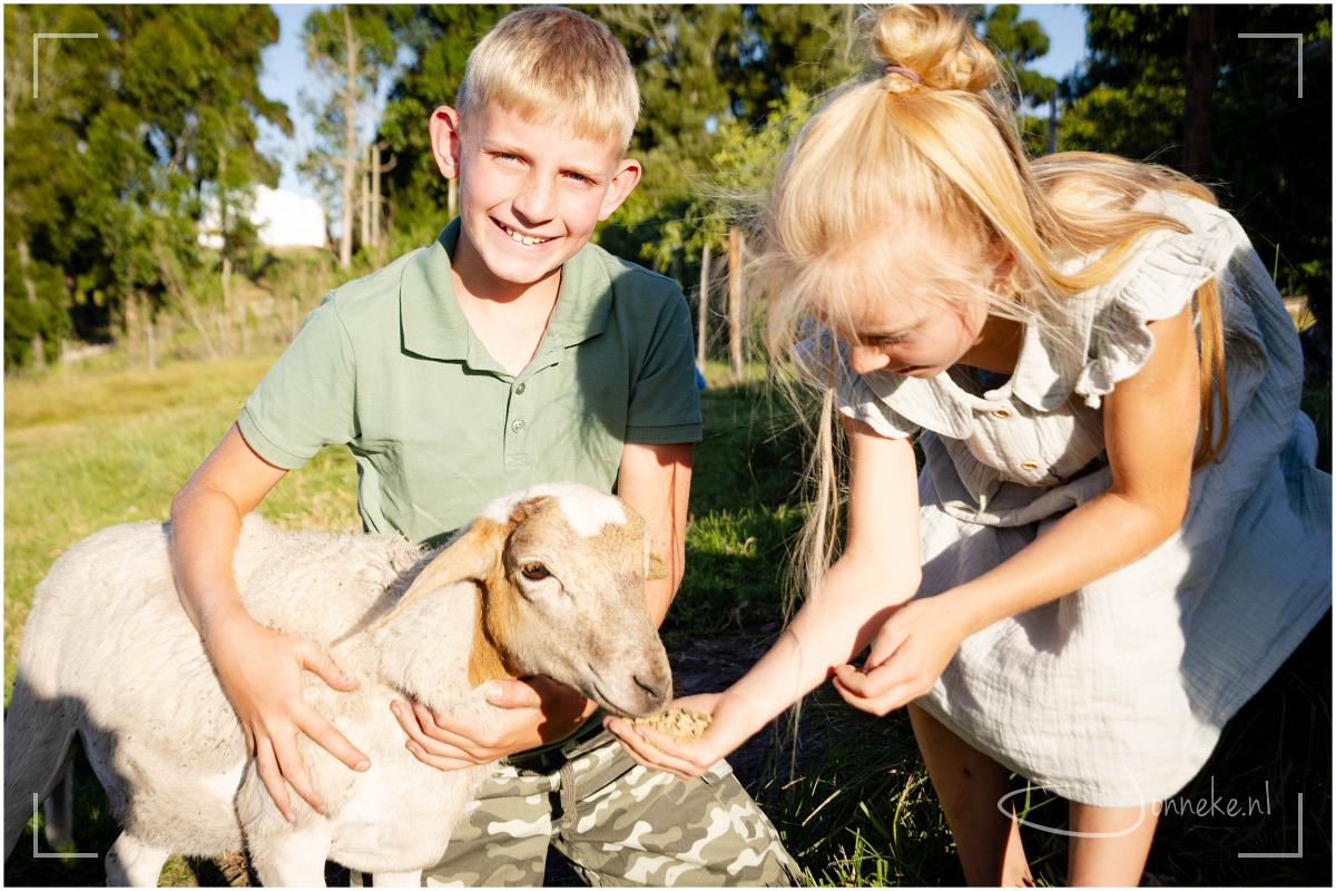 Dit is rijkdom, om zo vrij je kinderen te kunnen laten opgroeien!