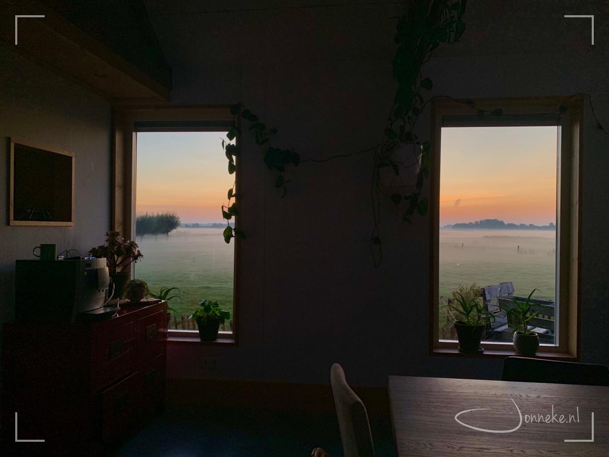 Zonsopgang vanuit het atelier